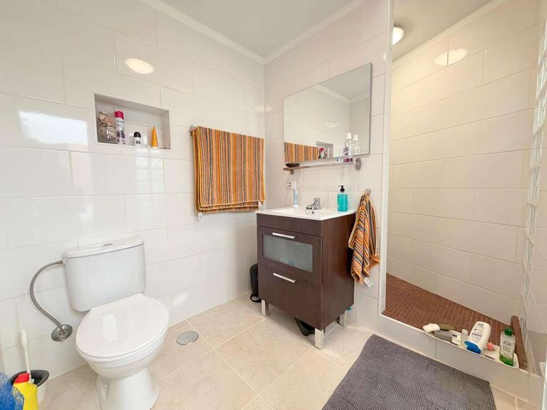 Property thumbnail 25