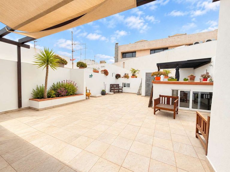 Property thumbnail 1