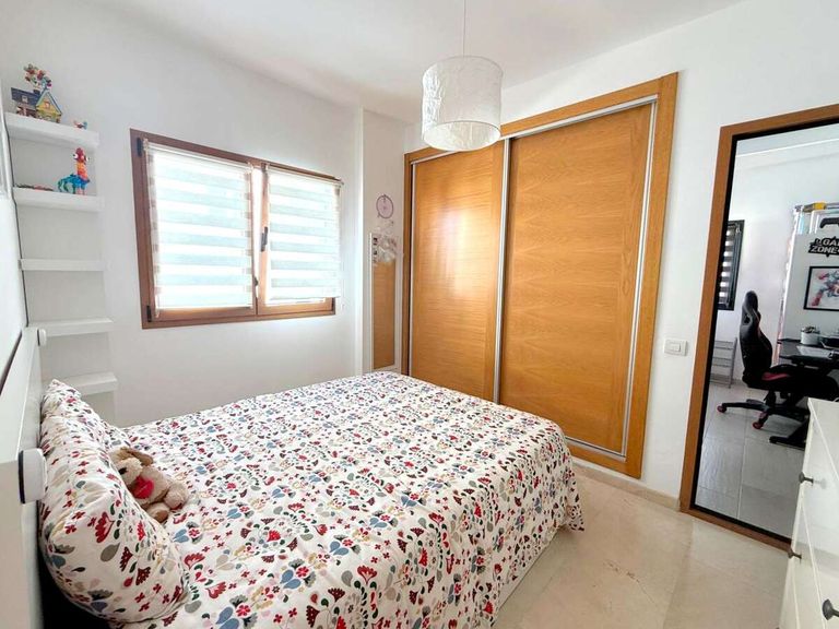 Property thumbnail 11