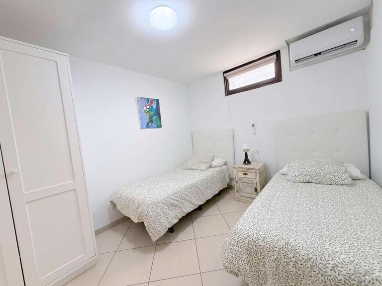 Property thumbnail 23