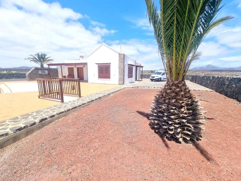 Property thumbnail 7