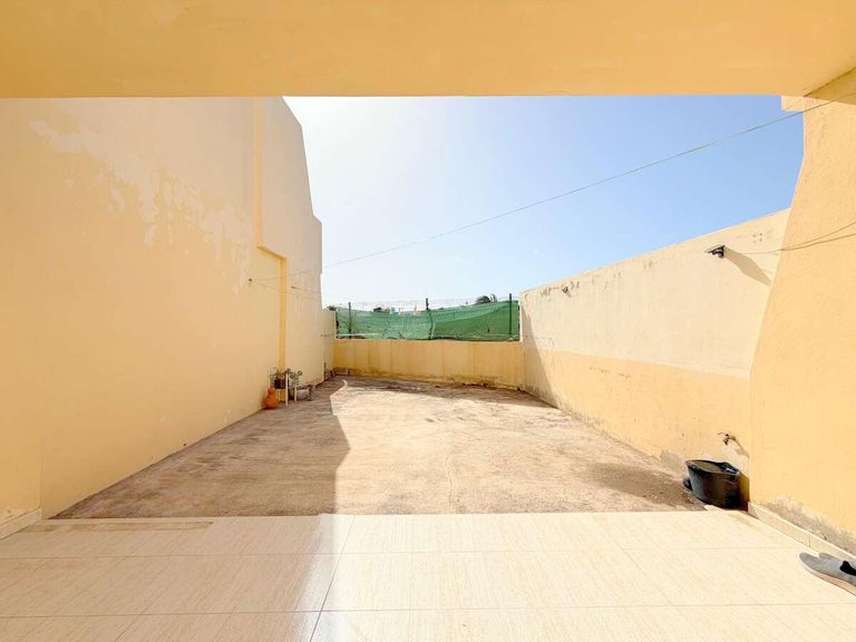 Property thumbnail 12