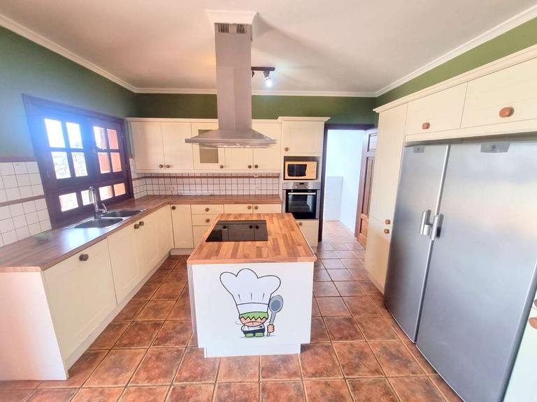 Property thumbnail 1