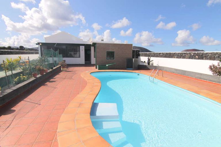 Property thumbnail 35