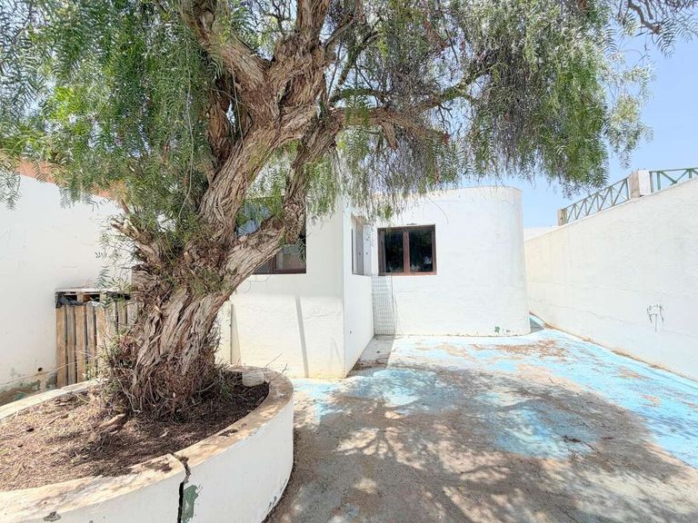 Property thumbnail 9