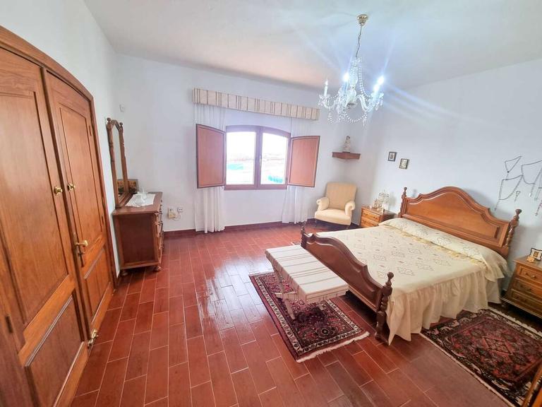 Property thumbnail 35