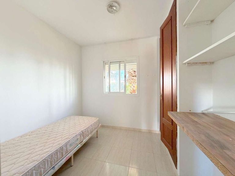 Property thumbnail 8