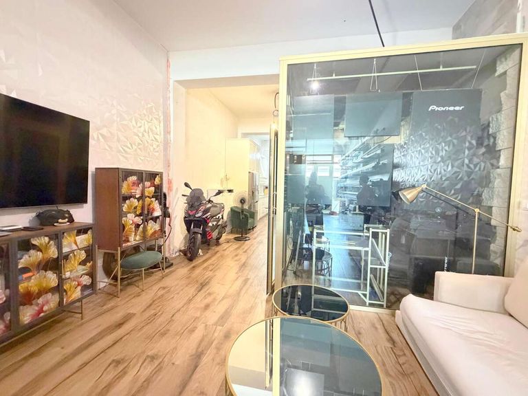 Property thumbnail 8