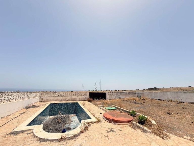 Property thumbnail 11