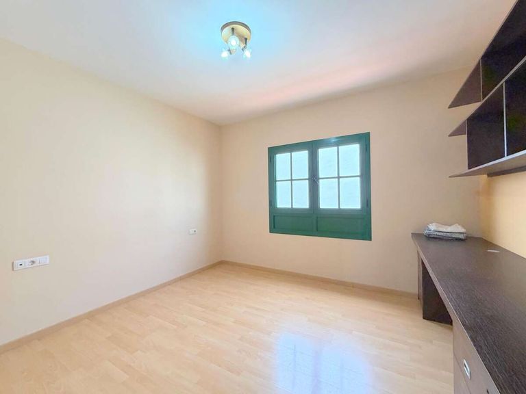 Property thumbnail 10