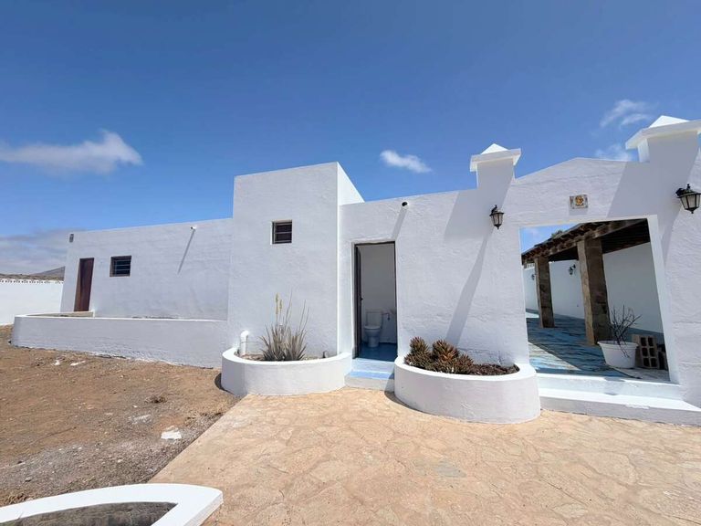 Property thumbnail 1