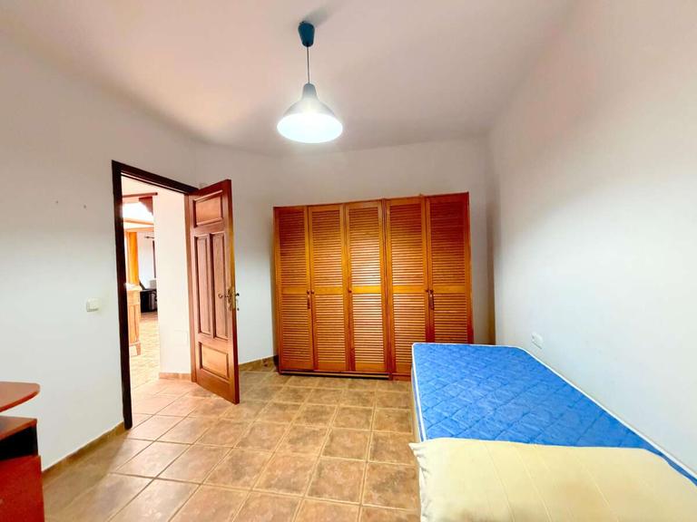 Property thumbnail 25