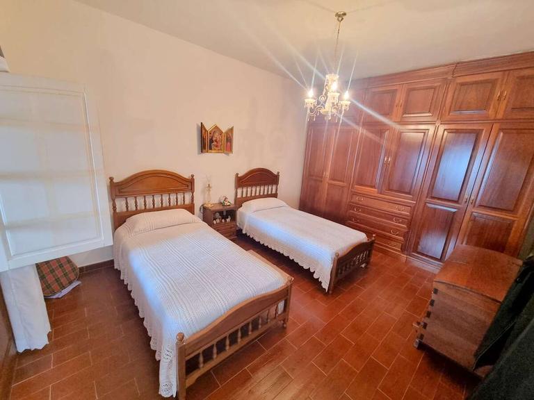 Property thumbnail 32