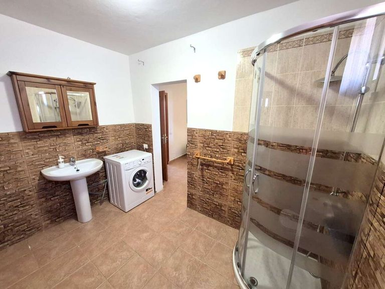 Property thumbnail 16