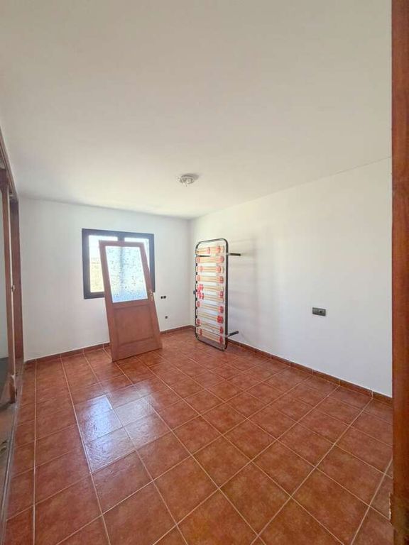 Property thumbnail 25
