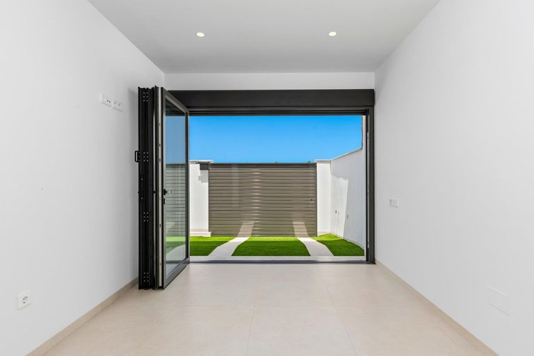 Property thumbnail 25