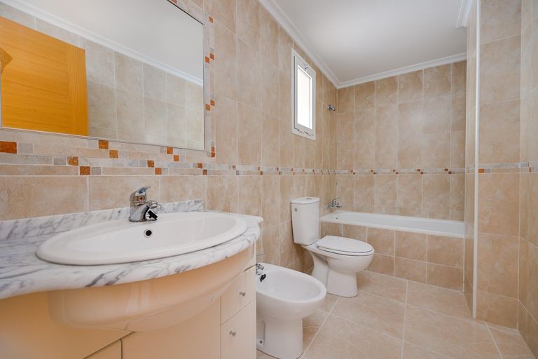 Property thumbnail 25