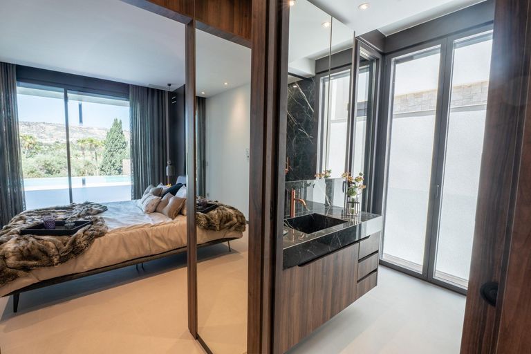 Property thumbnail 8