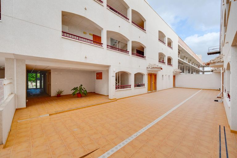 Property thumbnail 4