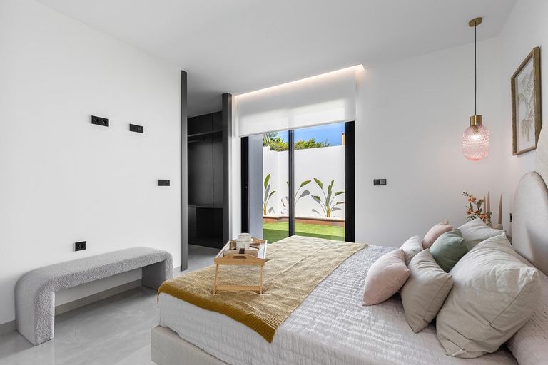 Property thumbnail 35