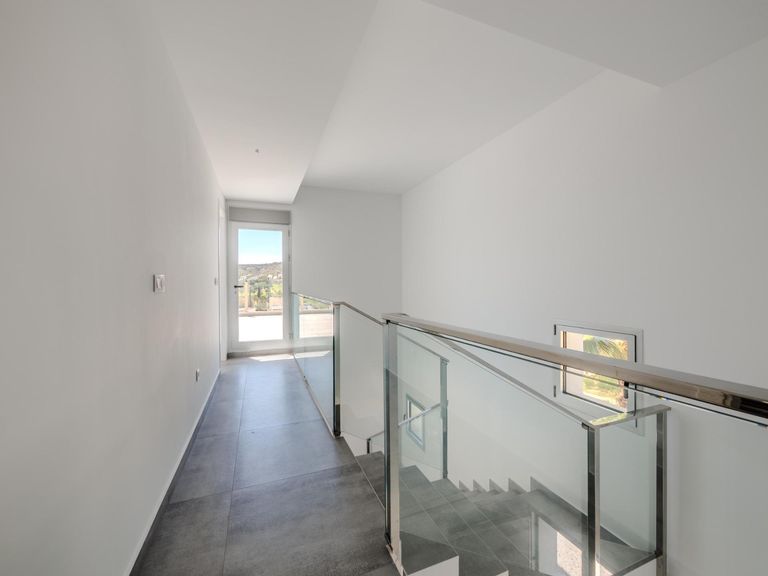 Property thumbnail 38