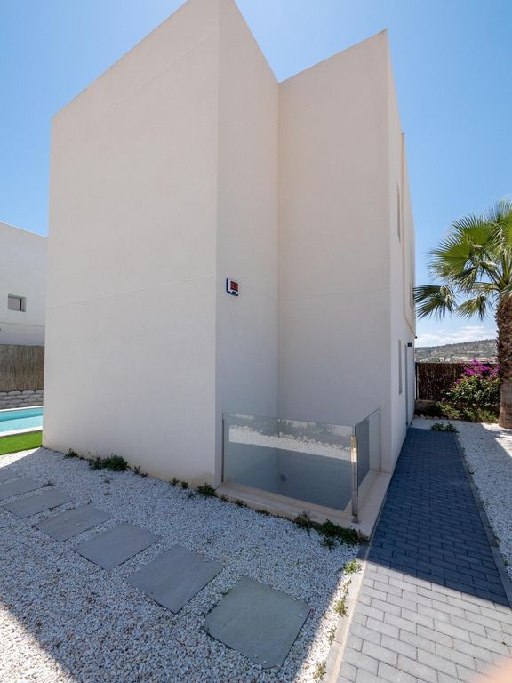 Property thumbnail 32