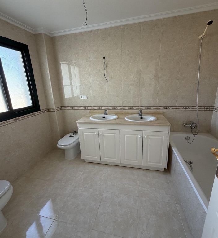Property thumbnail 24