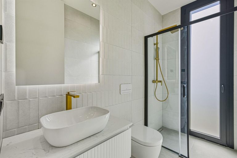 Property thumbnail 23