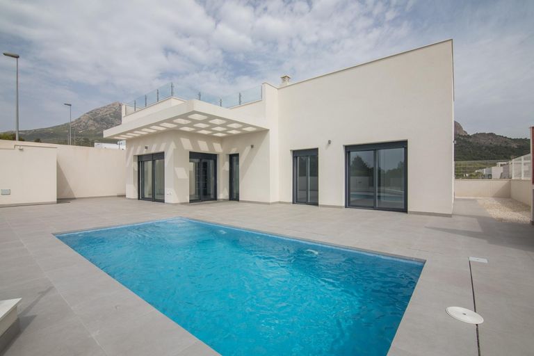 Property thumbnail 2