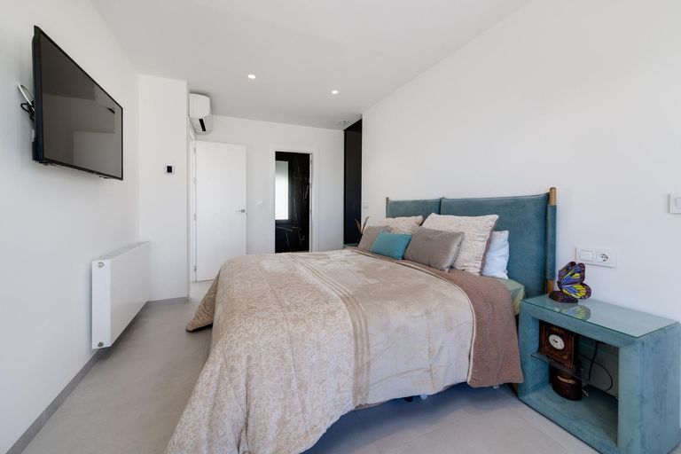 Property thumbnail 40