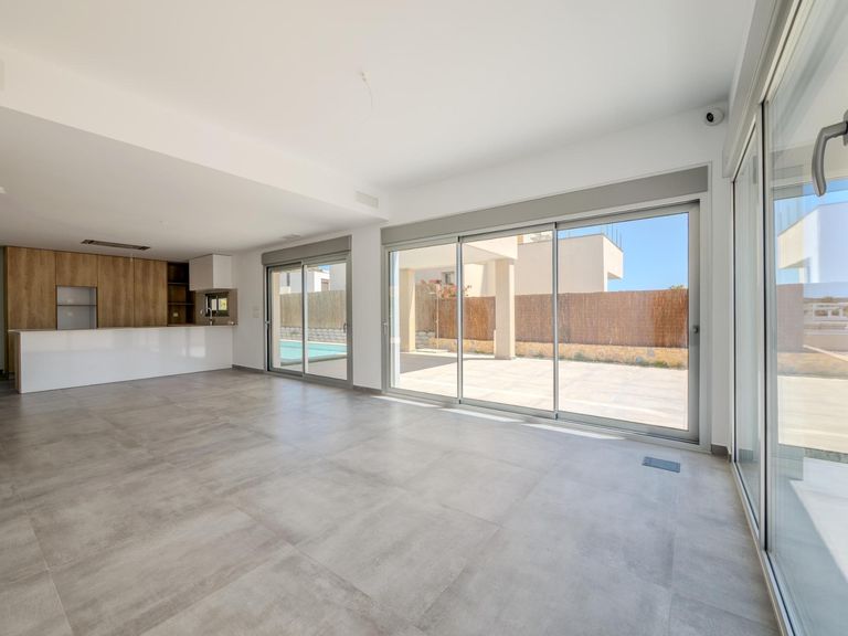 Property thumbnail 12