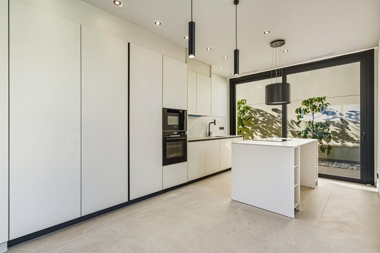 Property thumbnail 8