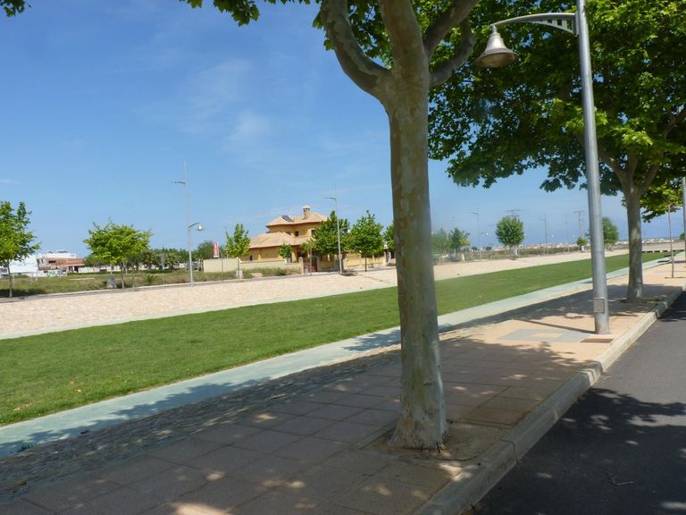 Property thumbnail 1