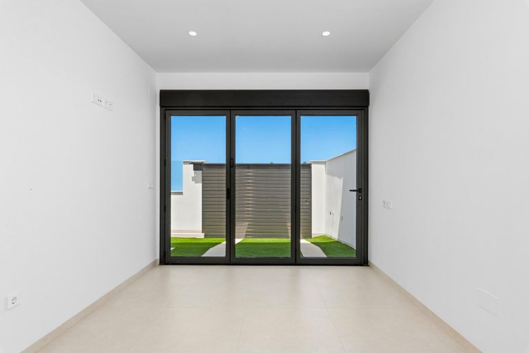 Property thumbnail 38