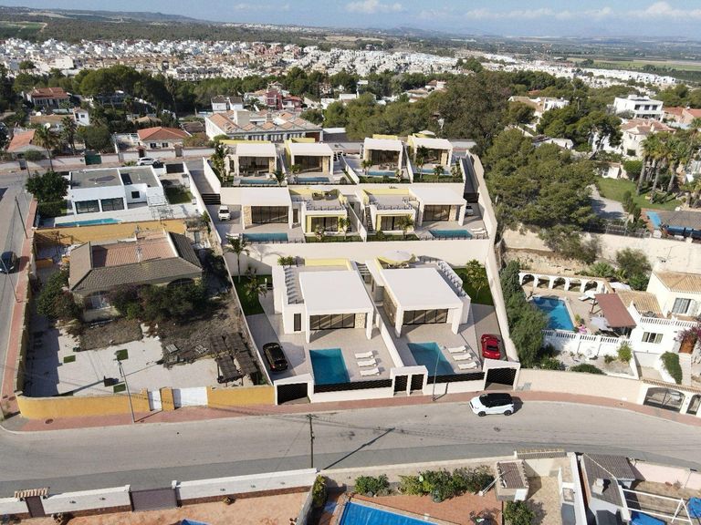 Property thumbnail 7