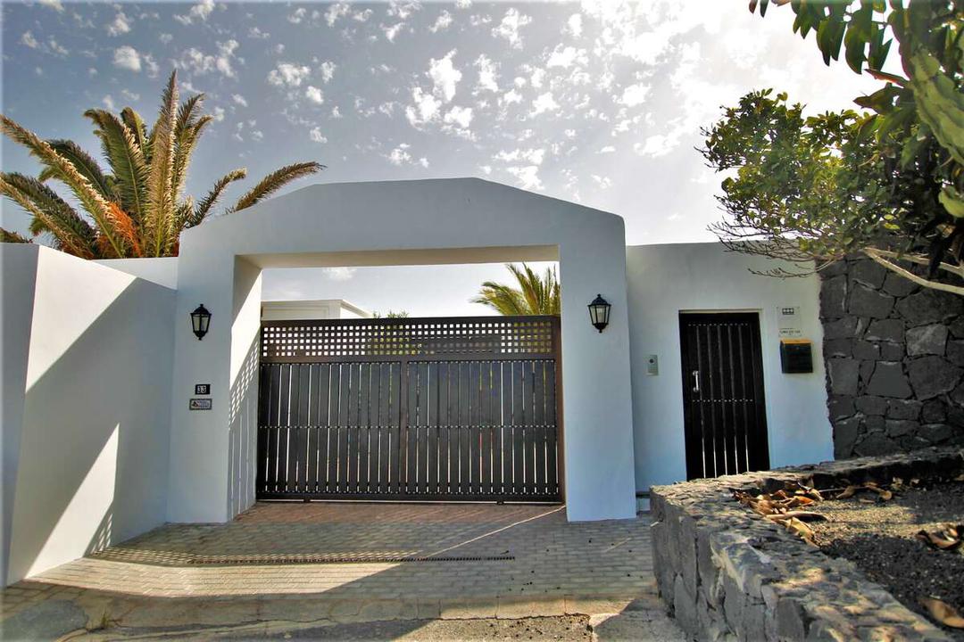 5 bedroom House / Villa in La Asomada, Lanzarote - Property SL494812