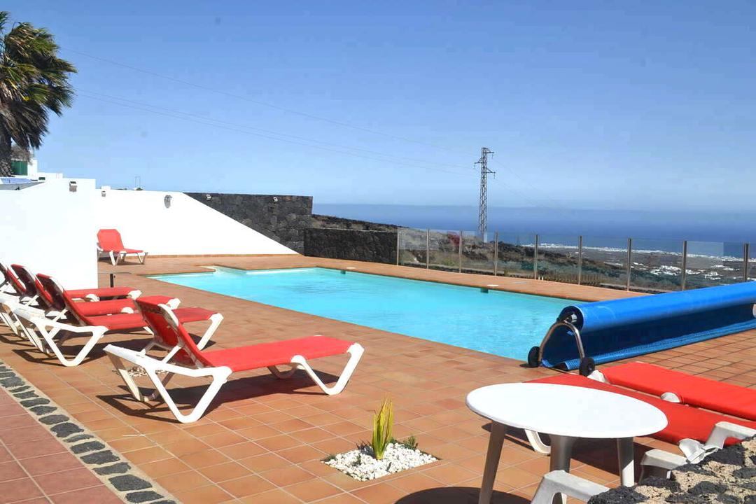 6 bedroom House / Villa in La Asomada, Lanzarote - Property SL505033