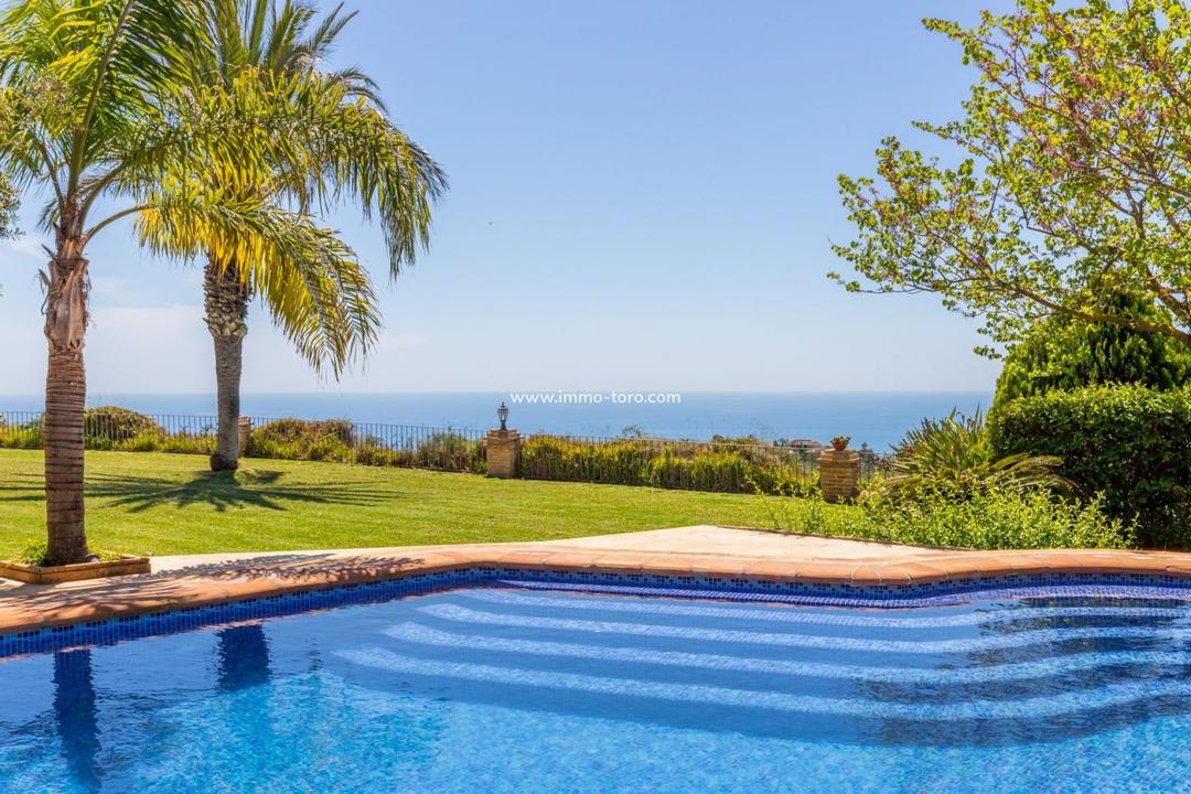 5 bedroom House / Villa in Benimarco, Costa Blanca - Property TC44880