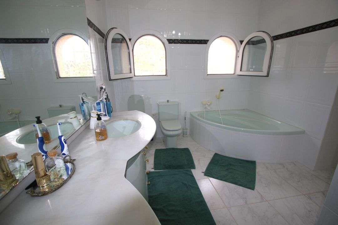 Property image 24