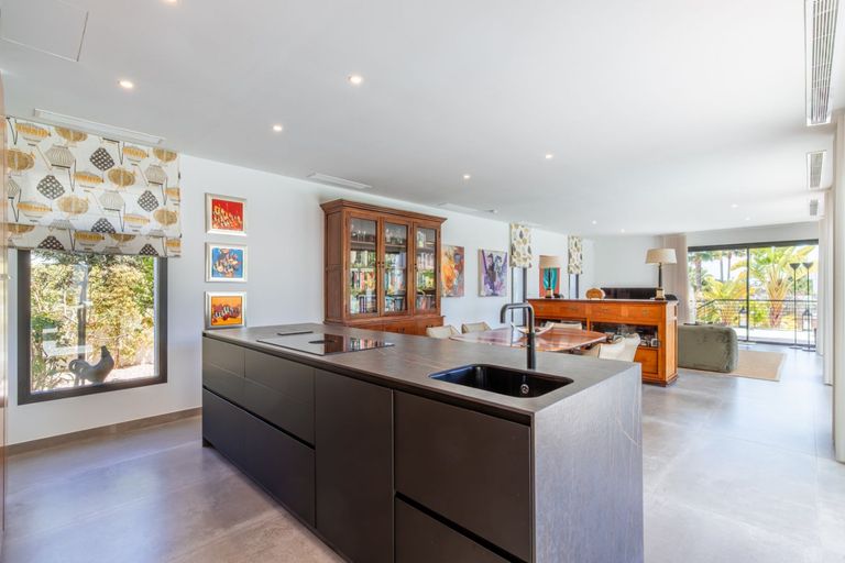 Property thumbnail 9