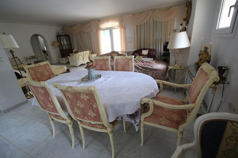 Property thumbnail 35