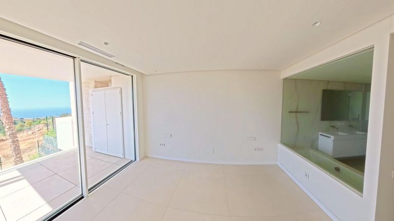 Property thumbnail 36