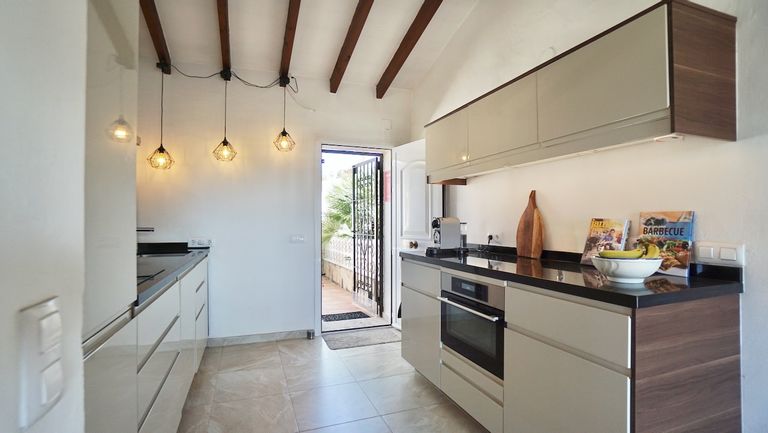 Property thumbnail 9