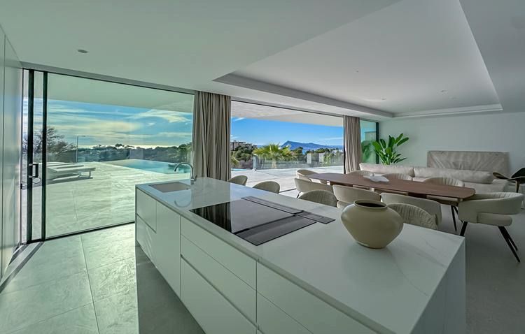 Property thumbnail 11
