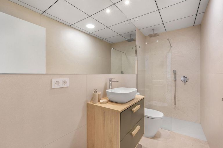 Property thumbnail 37
