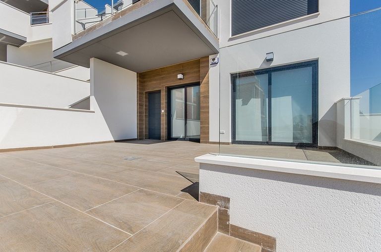 Property thumbnail 1