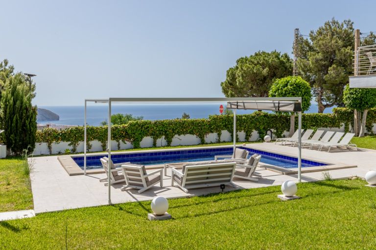 Property thumbnail 2