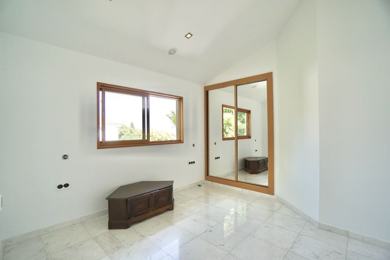 Property thumbnail 44