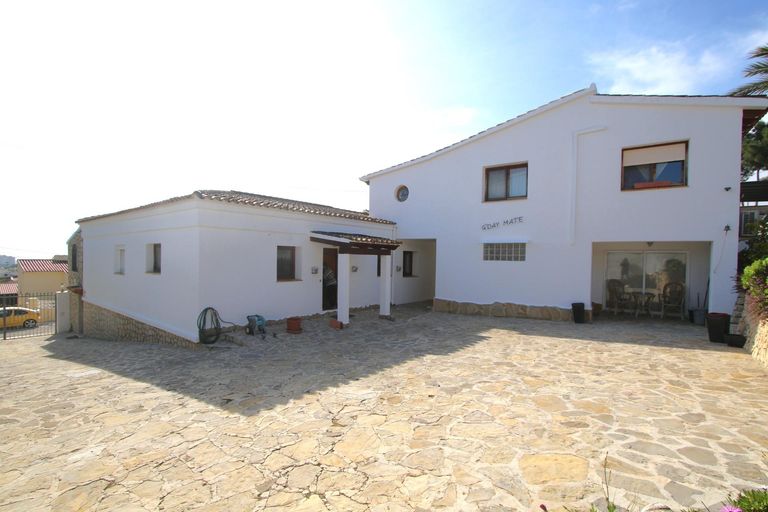 Property thumbnail 3