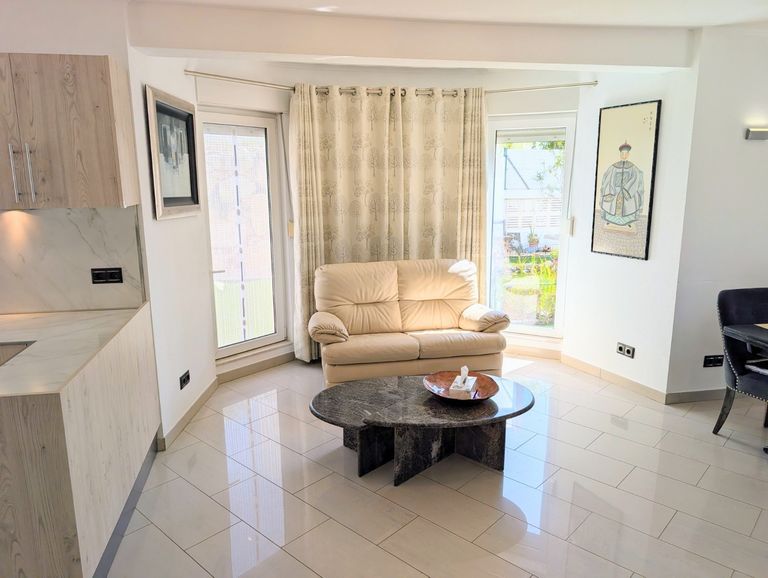 Property thumbnail 1